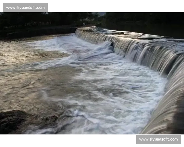 致命沸腾线！救生衣无效，专家紧急提醒夏季远离滚水坝